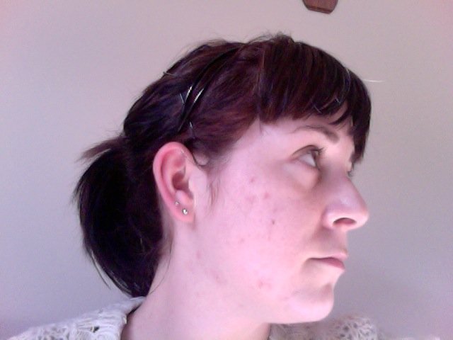 I haven't taken off my make up from yesterday, or done my hair... please ignore :)
